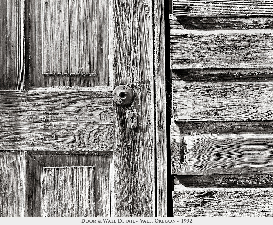 door & wall detail