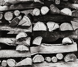 Minka-En wood pile
